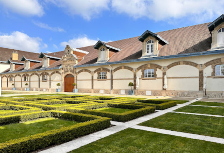 champagne ruinart 768x525